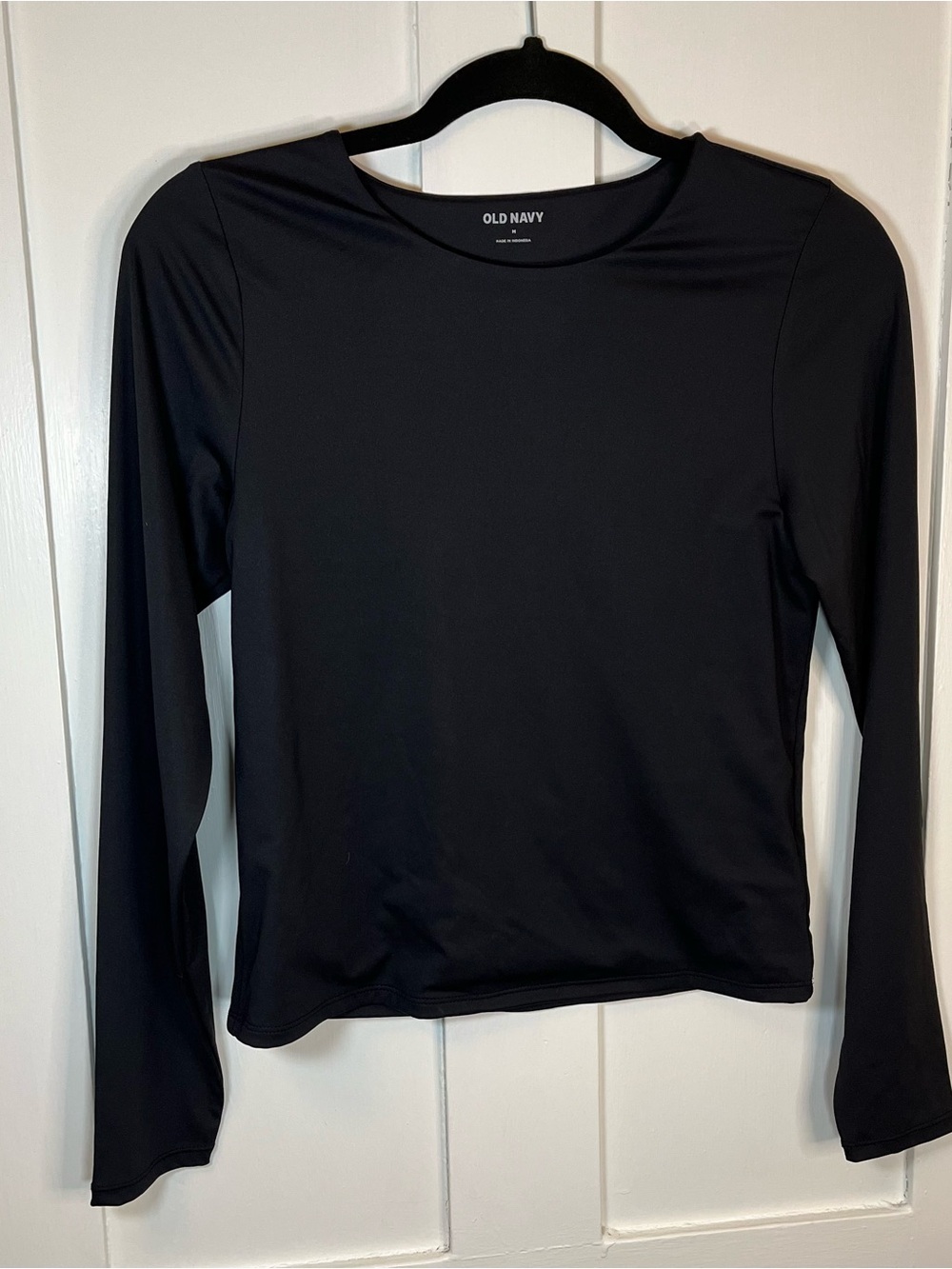 Old Navy Black Long Sleeve Crewneck Top